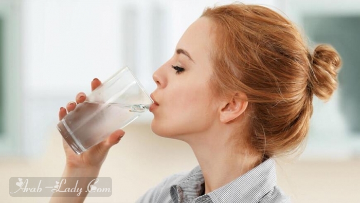 شرب الماء على معدة فارغة يخلصك من أمراض لا تخطر على بالك